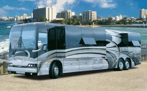 Prevost XLII Series 2004 года